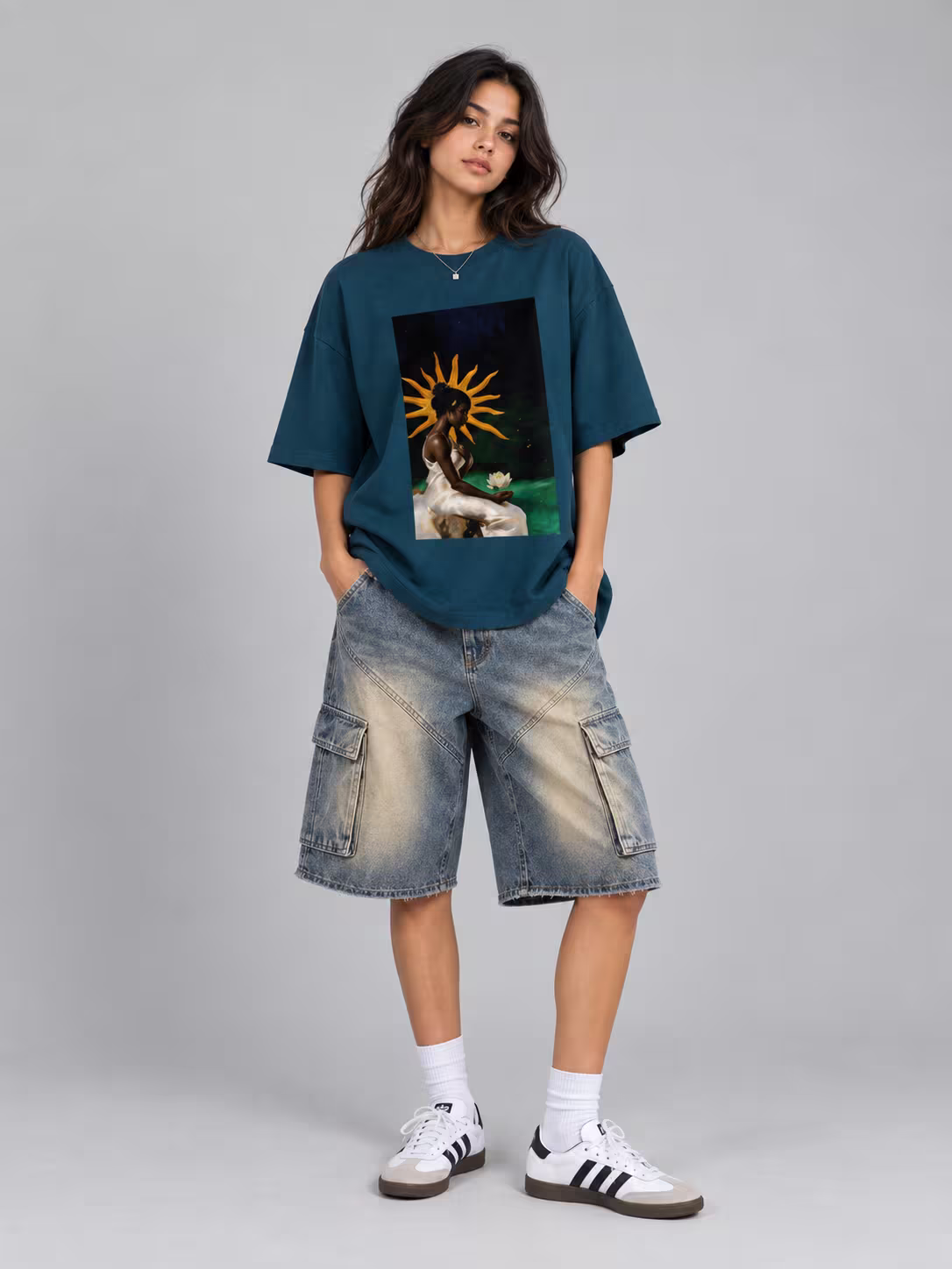 Silent beauty Oversized T-Shirt in Petrol Blue, worn by a model